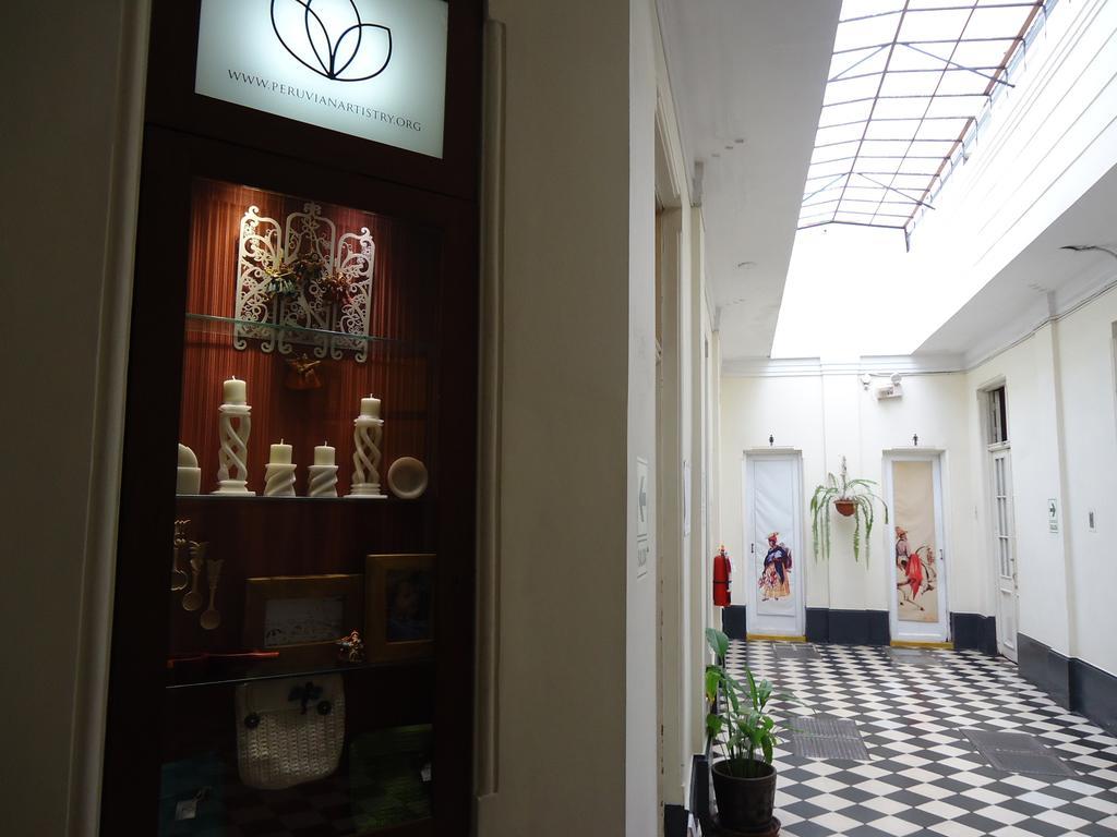 Hospedaje Santa Rosa- Centro Historico Лима Екстериор снимка