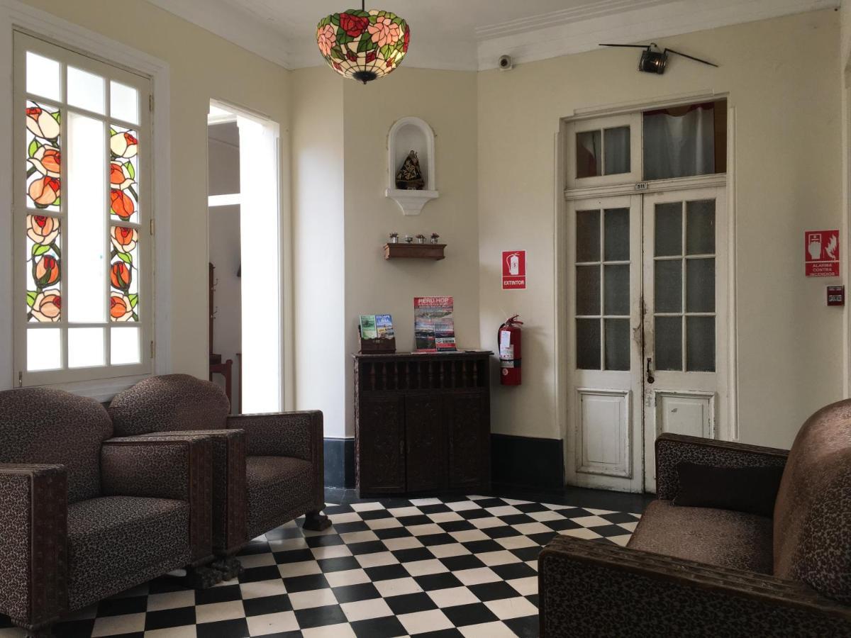 Hospedaje Santa Rosa- Centro Historico Лима Екстериор снимка